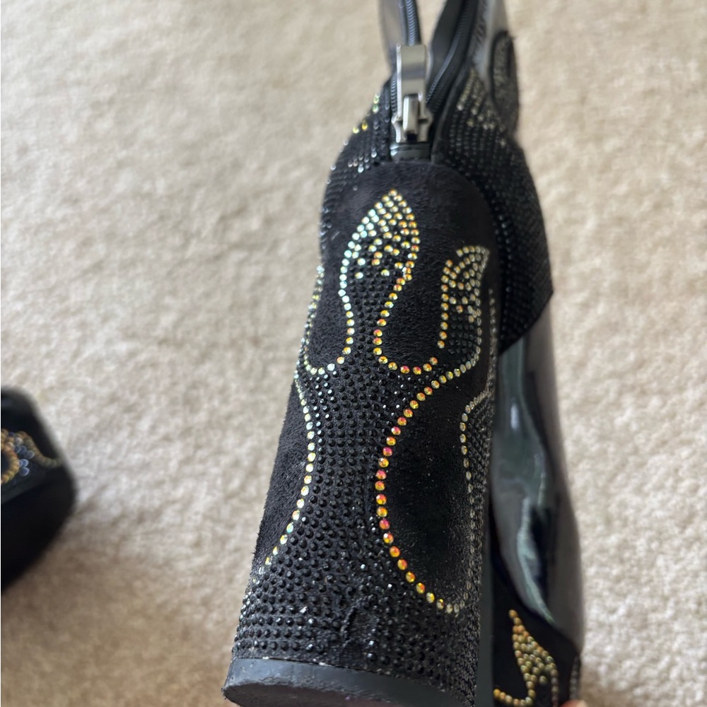 AKIRA Black Platform Boots with Multicolor Flame Design - Picture 8 of 8